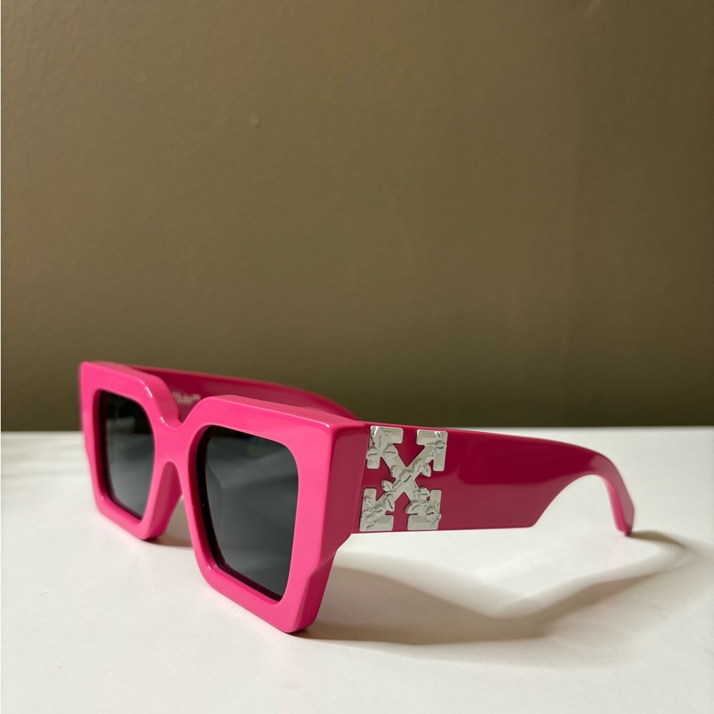 Off-White Pink Square Sunglasses